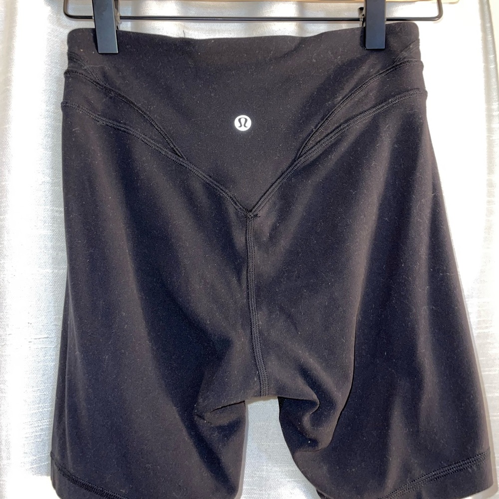 lululemon athletica Women's Black special edition 4” align shorts